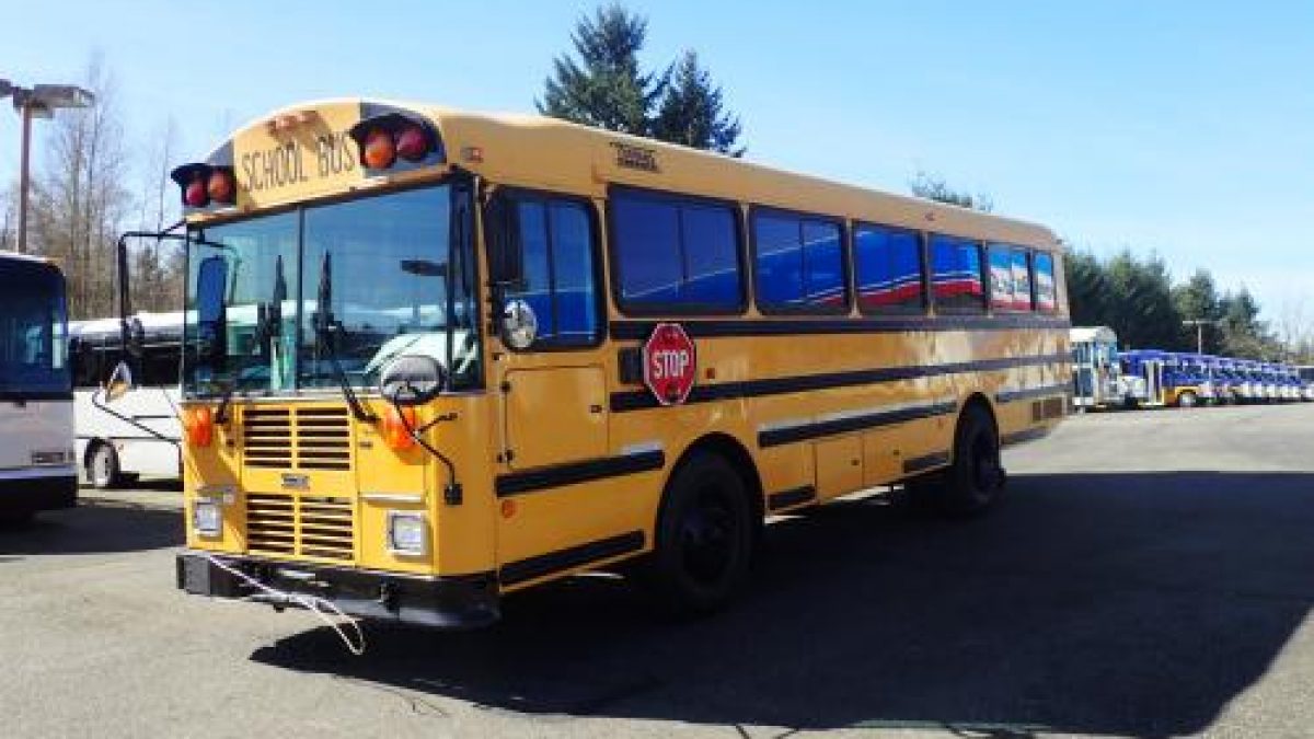 Used 2005 Thomas Front Engine 36 Passenger School Bus - B41322