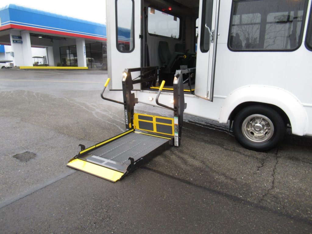 2011 Ford Elkhart 12 Passenger + 2 Wheelchair Shuttle Bus - S07189 ...