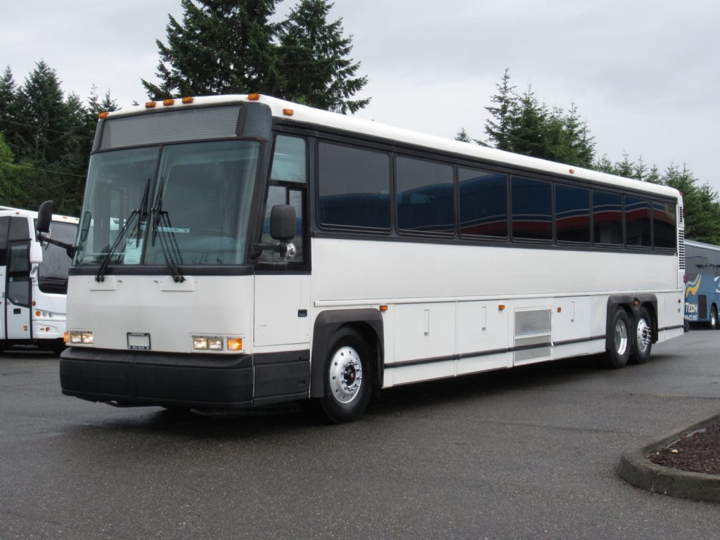 2002 MCI D4500 57 Passenger Motorcoach C54385 Northwest Bus Sales, Inc