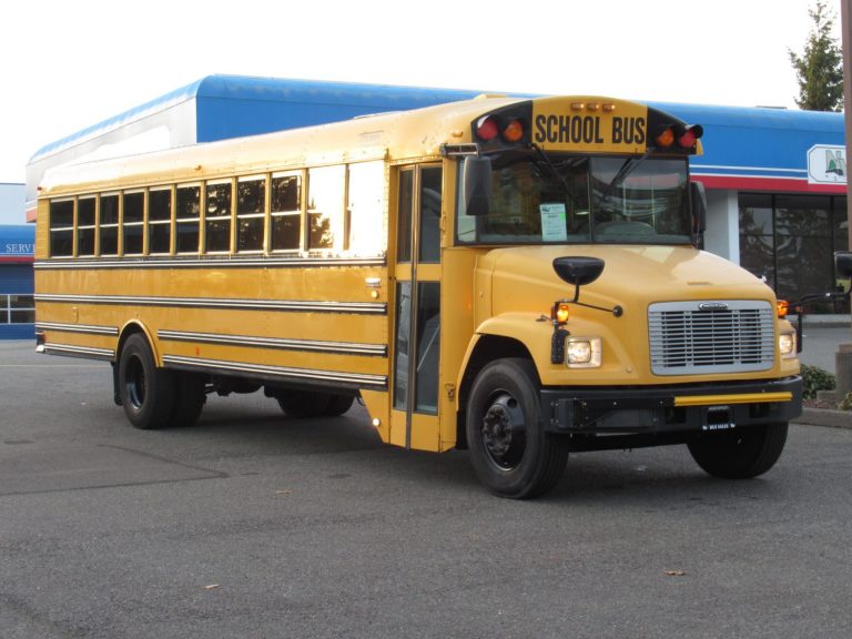 2006 Thomas Freightliner 71 Passenger School Bus - B36977 | Northwest ...