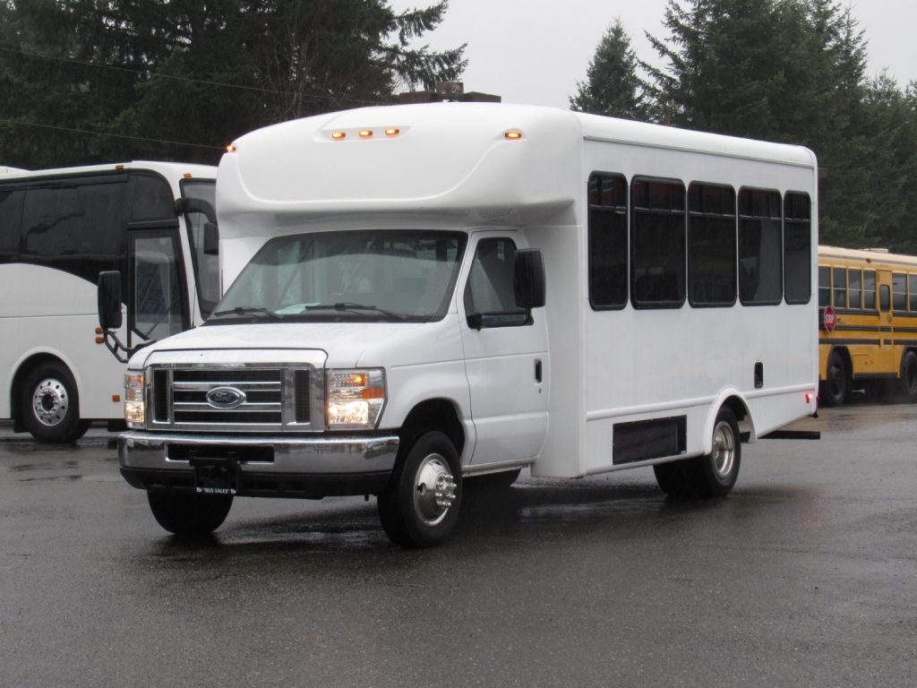 2017 Ford Starcraft Allstar 12 Passenger + 2 Wheelchairs Shuttle Bus ...