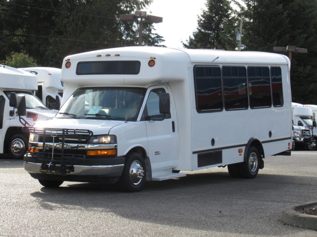 2012 Chevrolet Champion 15 Passenger + 2 Wheelchair ADA Shuttle ...