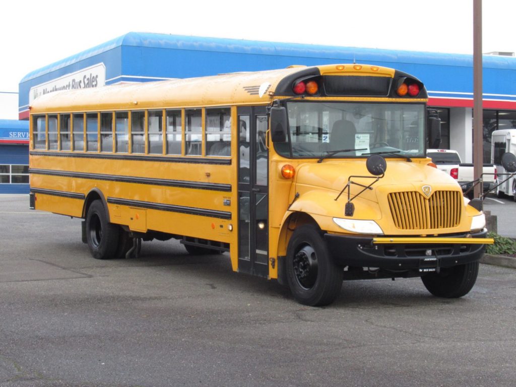 2006 IC CE-300 71 Passenger Conventional School Bus - B11820 ...