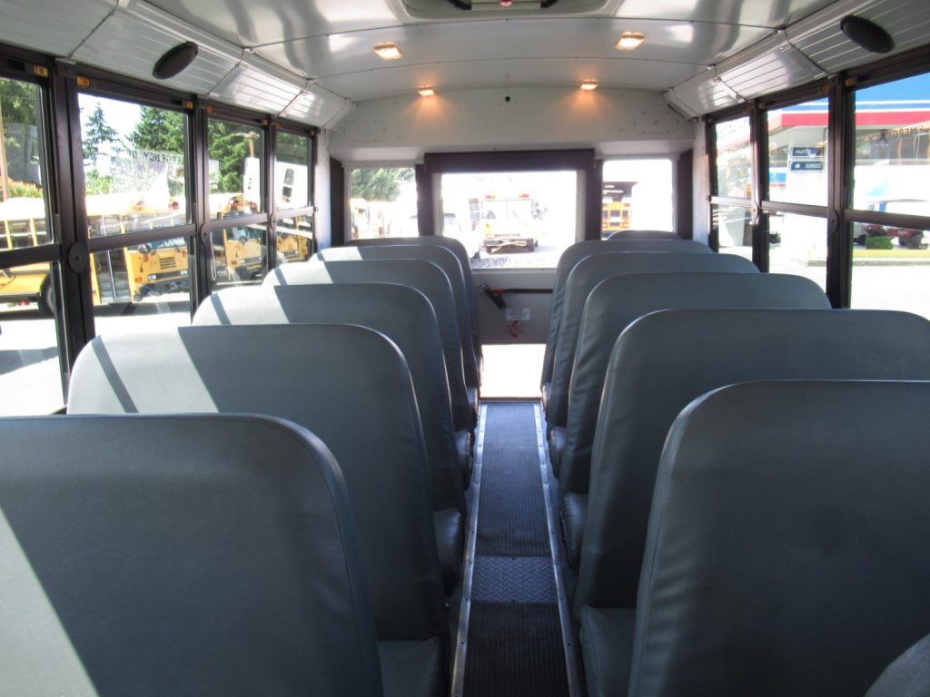 2009 Freightliner Thomas Saf-T-Liner C2 77 Passenger School Bus ...