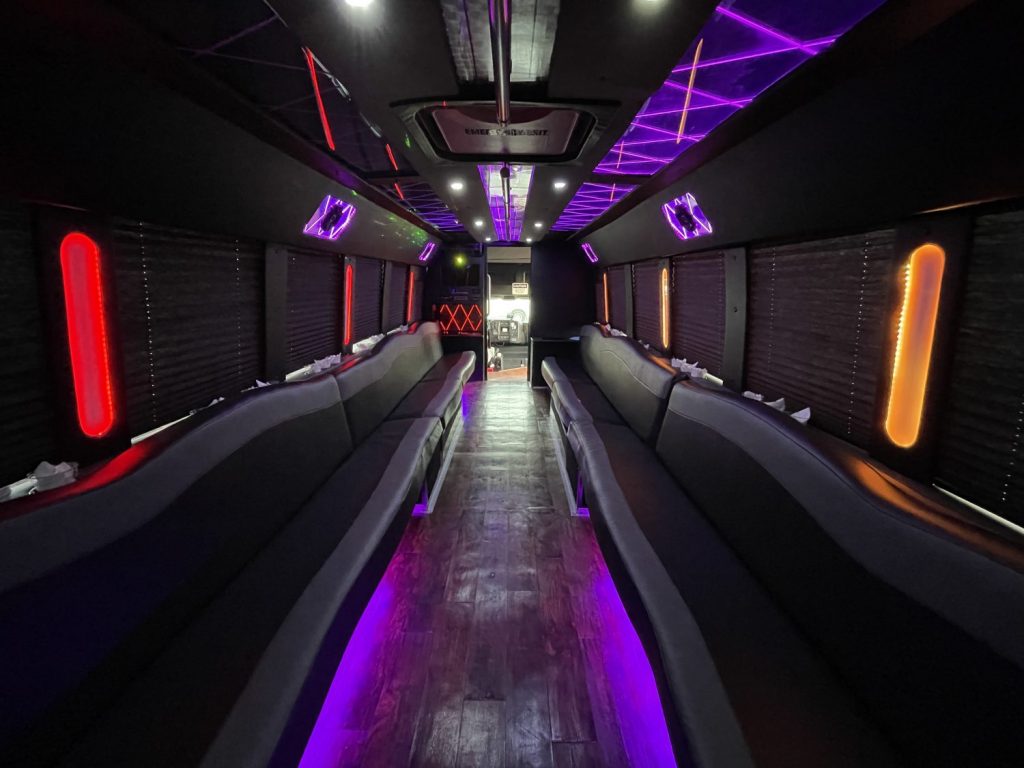 2009 Chevrolet C5500 Startrans Party Limo Bus S06838 Northwest Bus