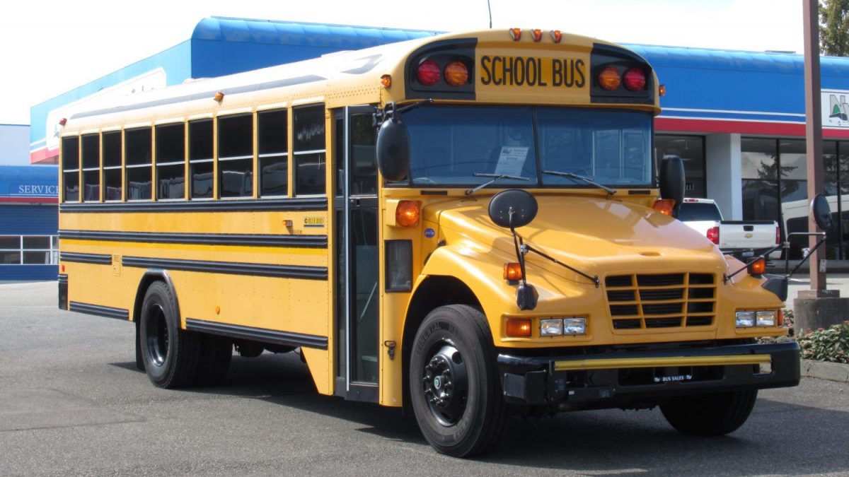 2006 Bluebird Vision 53 Passenger Short School Bus - B37832 