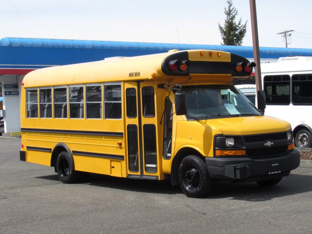 2006 Chevrolet Mid Bus Type-A 28 Passenger School Bus - B27182 ...