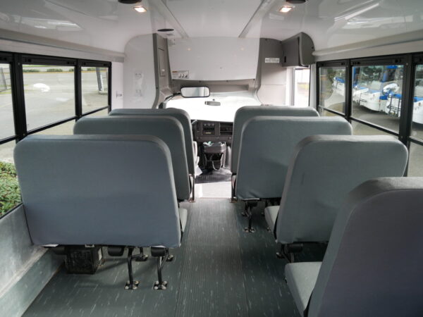 2014 Chevrolet Girardin 13 Passenger + 1 Wheelchair MFSAB - B71729 - Image 8