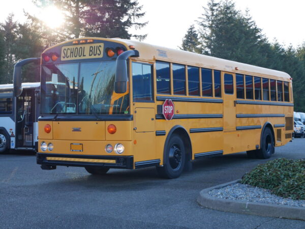 2010 Thomas HDX 12 Row School Bus - B21285 - Image 2