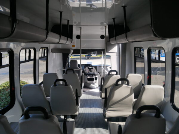 2009 Ford Startrans Senator 14 Passenger ADA Shuttle Bus - S25114 - Image 8