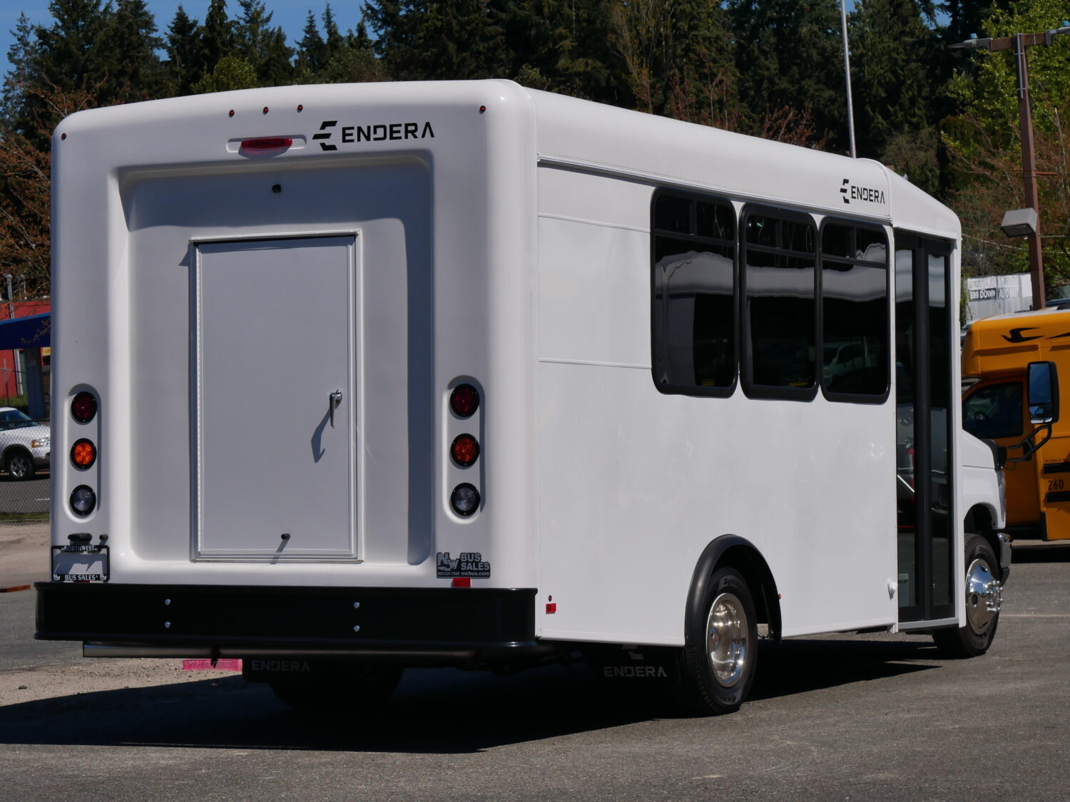 2024 Ford Endera 14 Passenger w/Rear Luggage - S36741 - Image 3