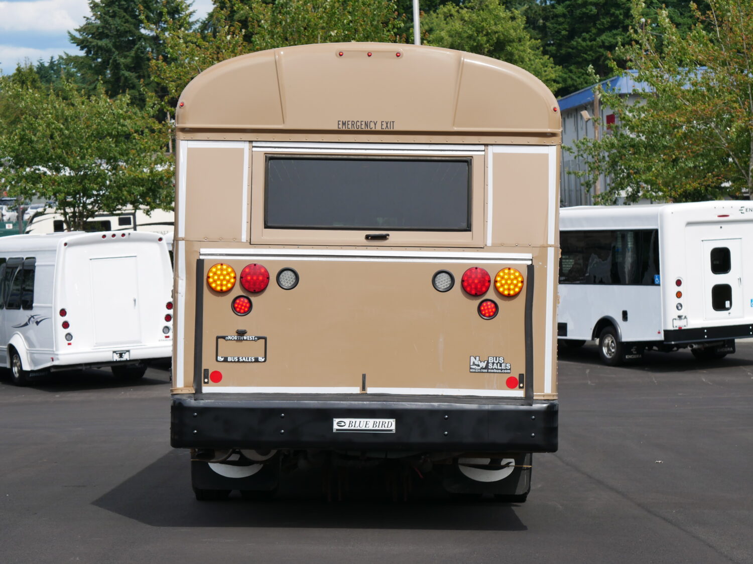 2014 Blue Bird All American 44 Passenger Bus - B02330 - Image 11