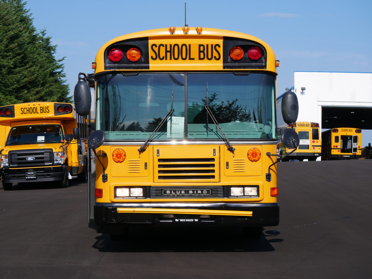 2006 Blue Bird All American 66 Passenger School Bus - B32016 - Image 12
