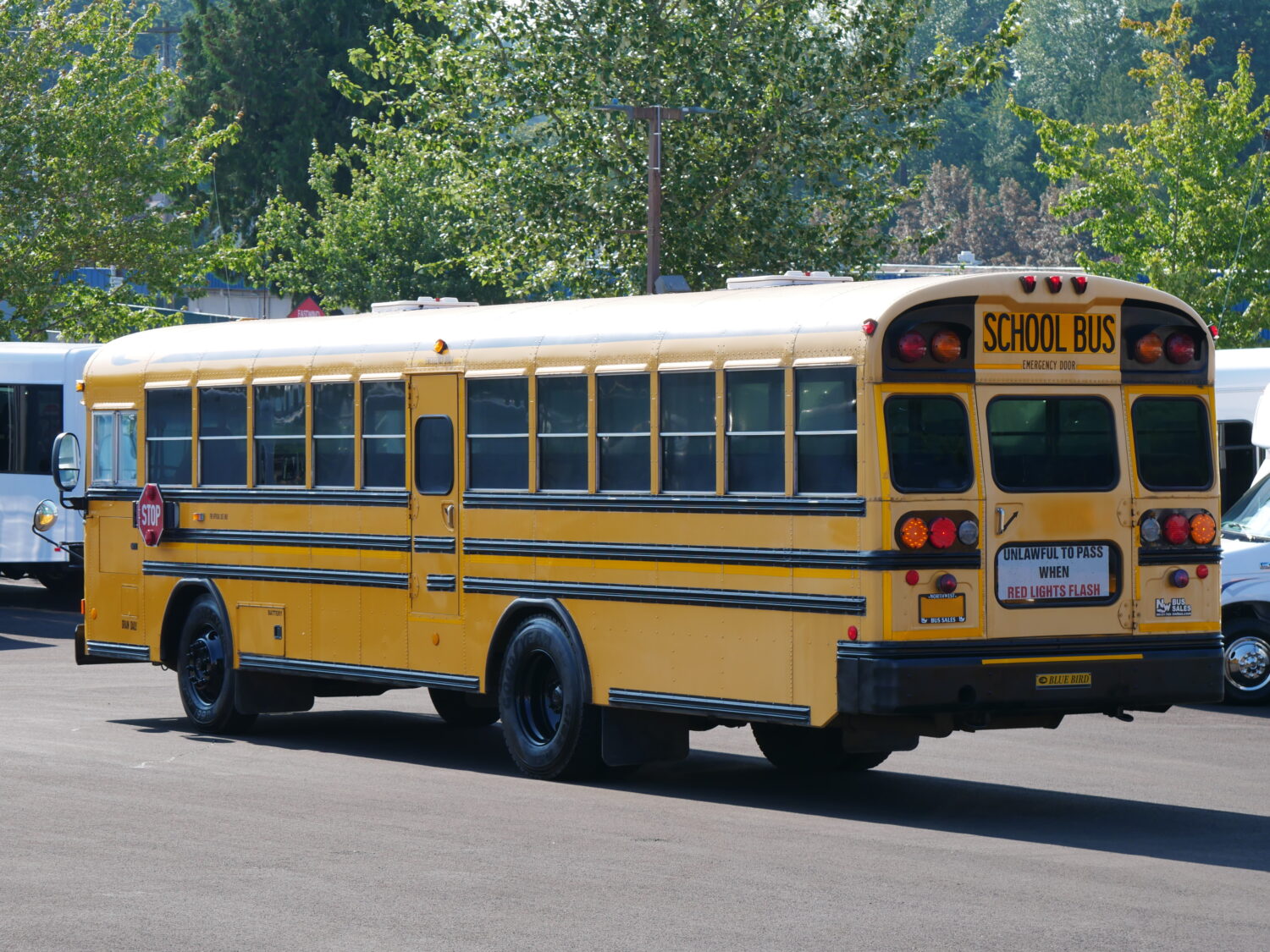 2006 Blue Bird All American 66 Passenger School Bus - B32016 - Image 4