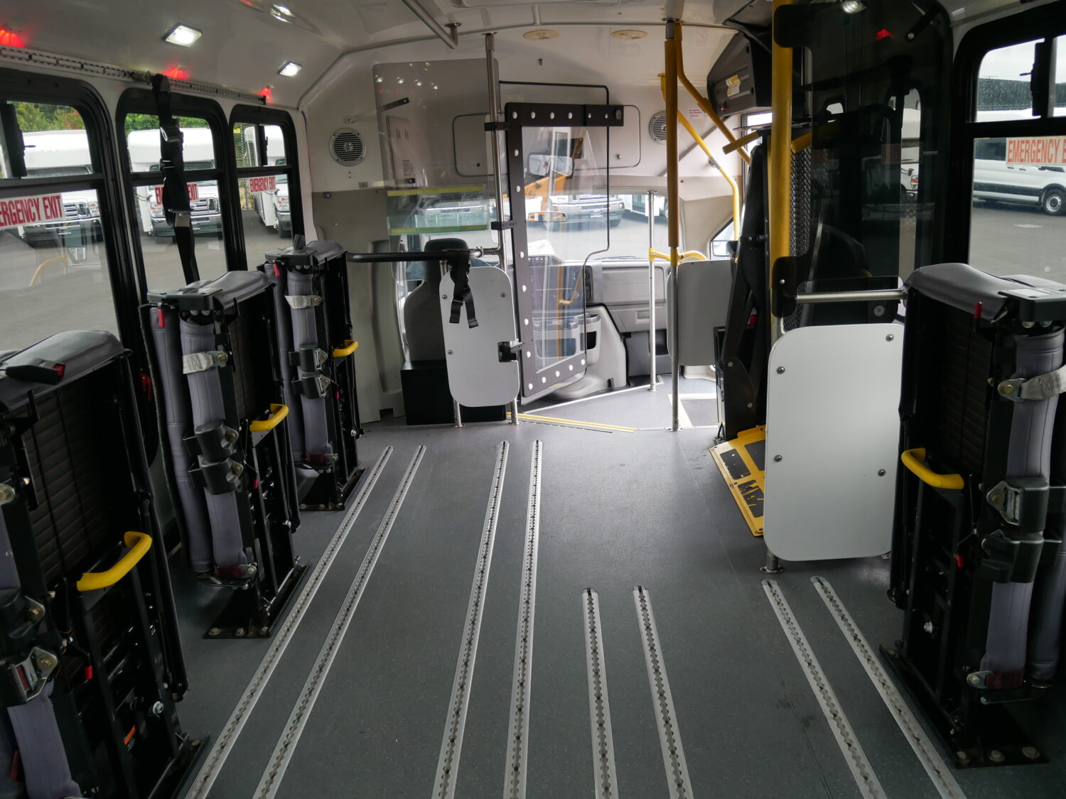 2014 Ford Eldorado Aerotech 13 Passenger ADA Shuttle Bus - S56549 - Image 8