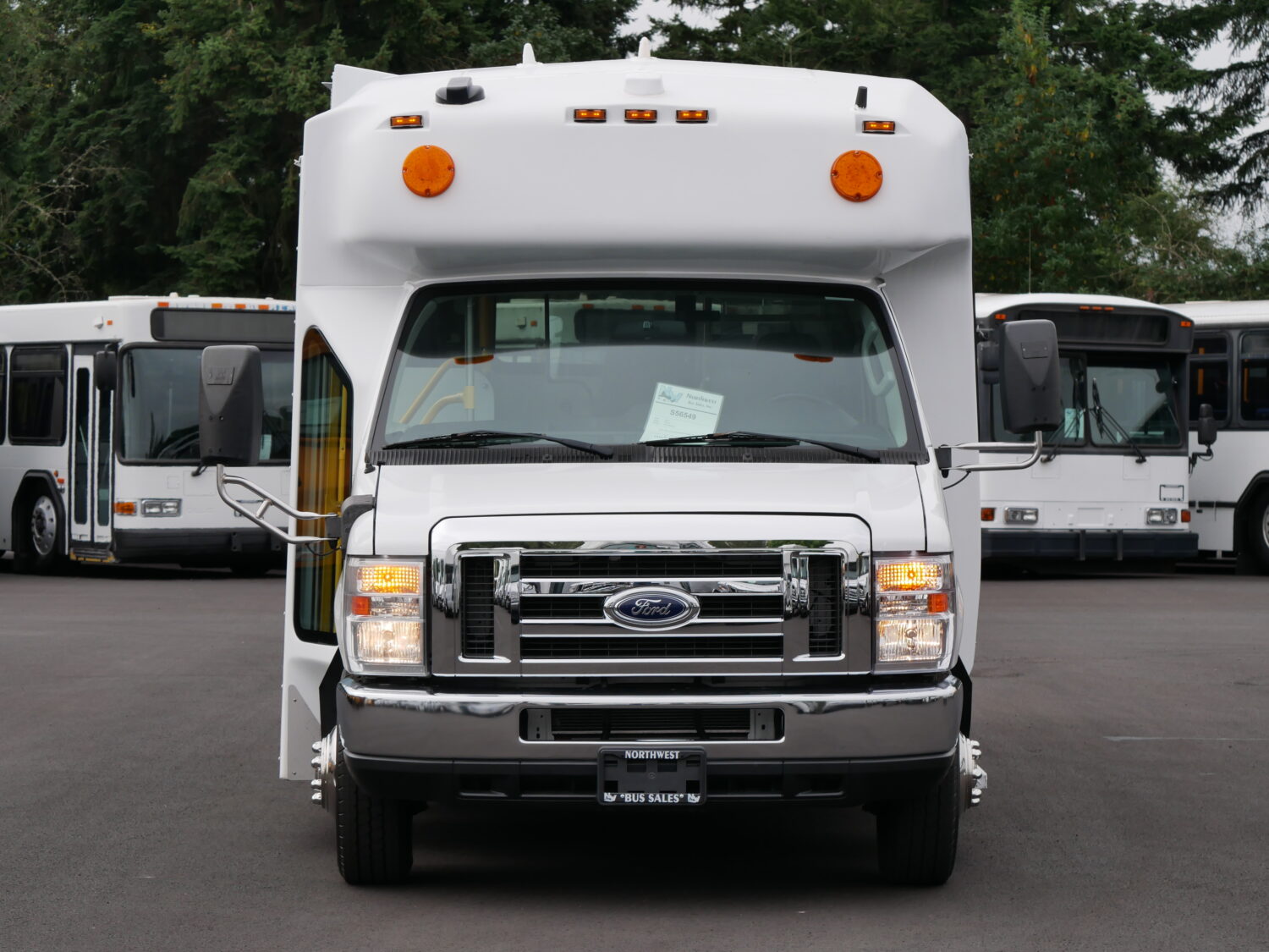 2014 Ford Eldorado Aerotech 13 Passenger ADA Shuttle Bus - S56549 - Image 12