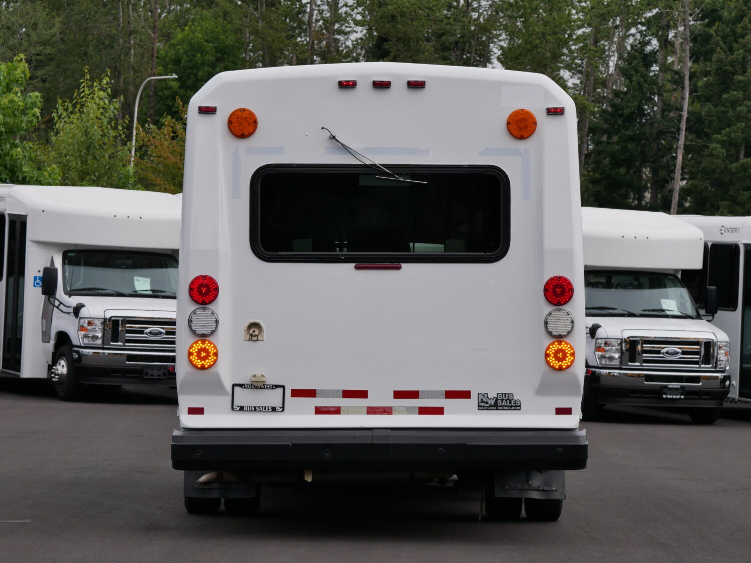 2014 Ford Eldorado Aerotech 13 Passenger ADA Shuttle Bus - S56549 - Image 11