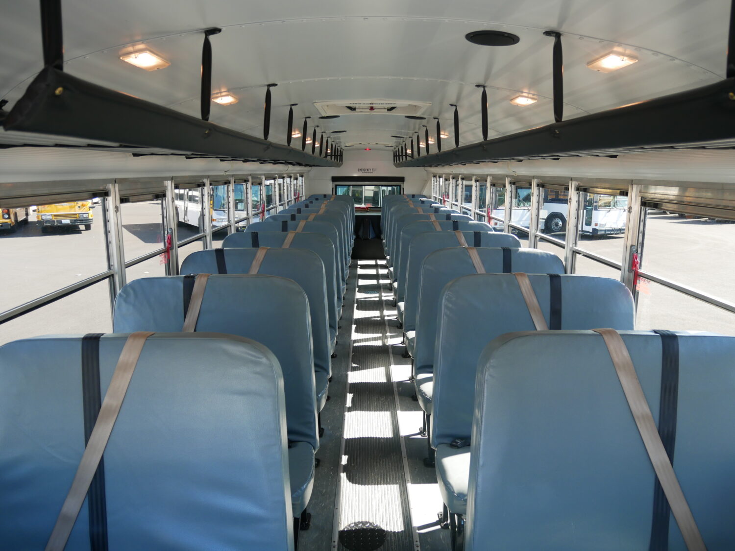 2014 Blue Bird All American 44 Passenger Bus - B02329 - Image 6