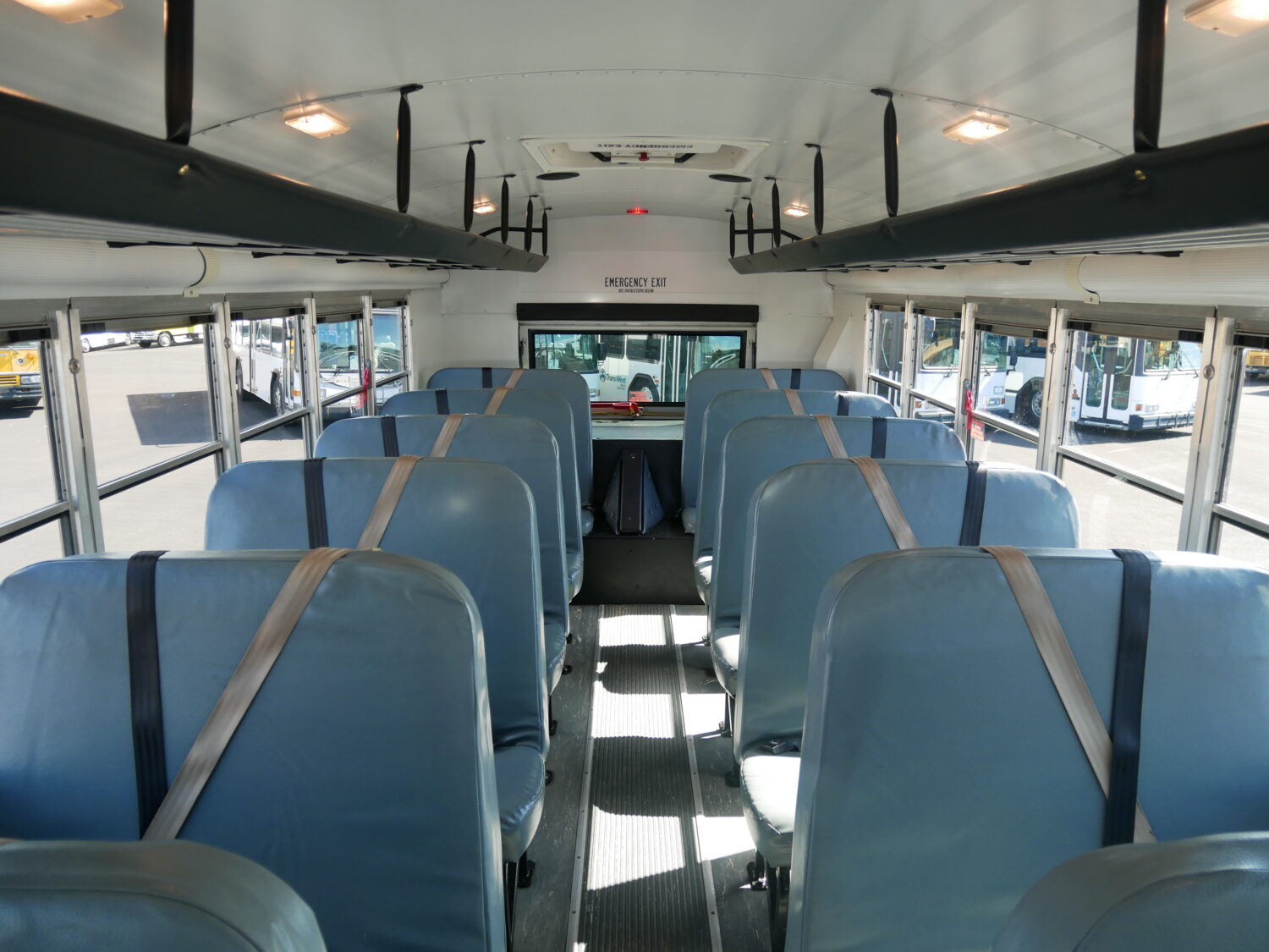 2014 Blue Bird All American 44 Passenger Bus - B02329 - Image 7