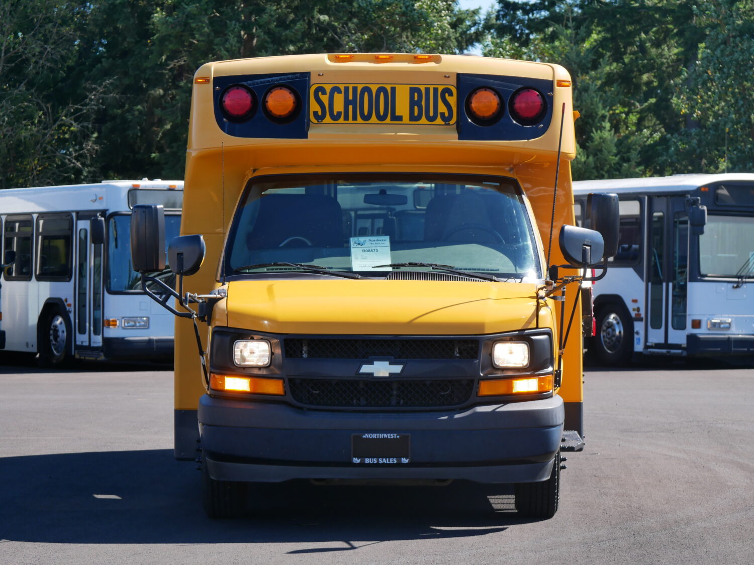 2017 Chevrolet Girardin 14 Passenger School Bus - B08873 - Image 12