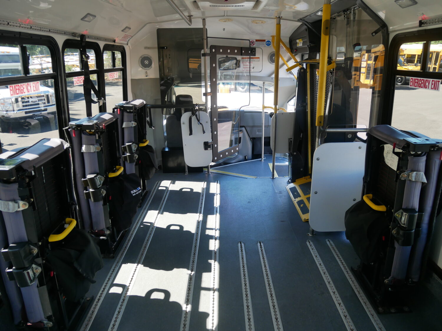 2014 Ford Eldorado Aerotech 13 Passenger ADA Shuttle Bus - S56548 - Image 8