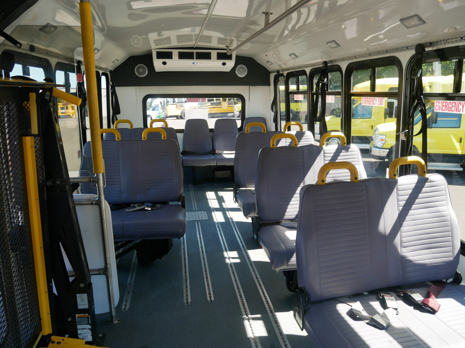 2014 Ford Eldorado Aerotech 13 Passenger ADA Shuttle Bus - S56548 - Image 7