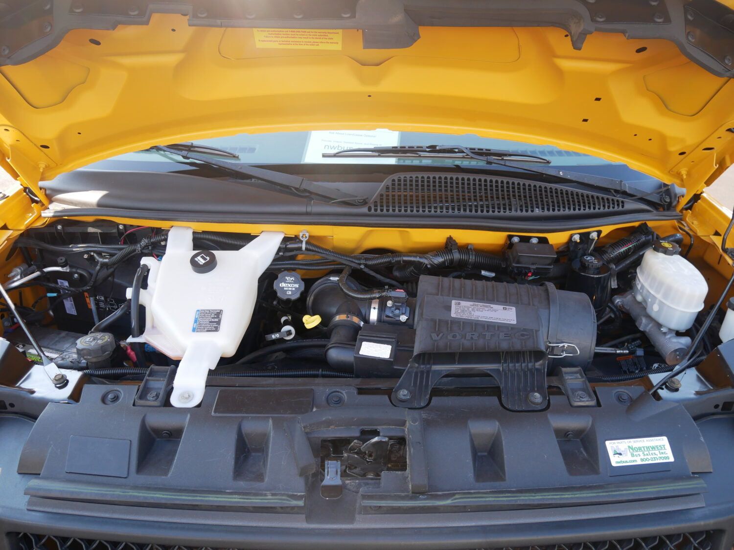 2016 Chevrolet Starcraft Quest 26 Passenger School Bus - B86507 - Image 10