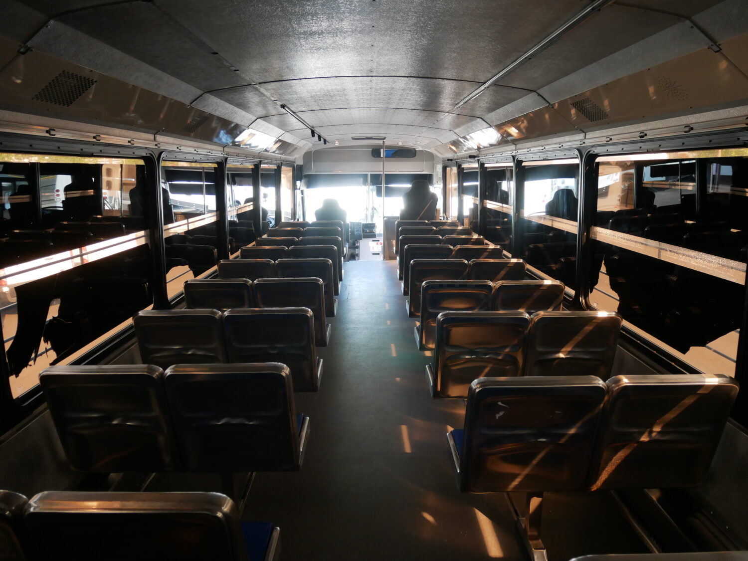 2003 MCI D4000 42 Passenger Prison Bus – C56034 - Image 8