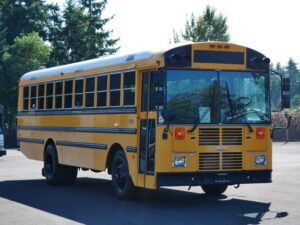 2005 Thomas Saf-T-Liner 40 Passenger School Bus - B50183