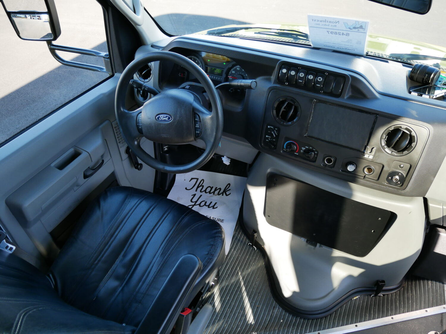 2019 Ford Eldorado 14 Passenger with Interior Luggage Rack - S42897 - Image 5