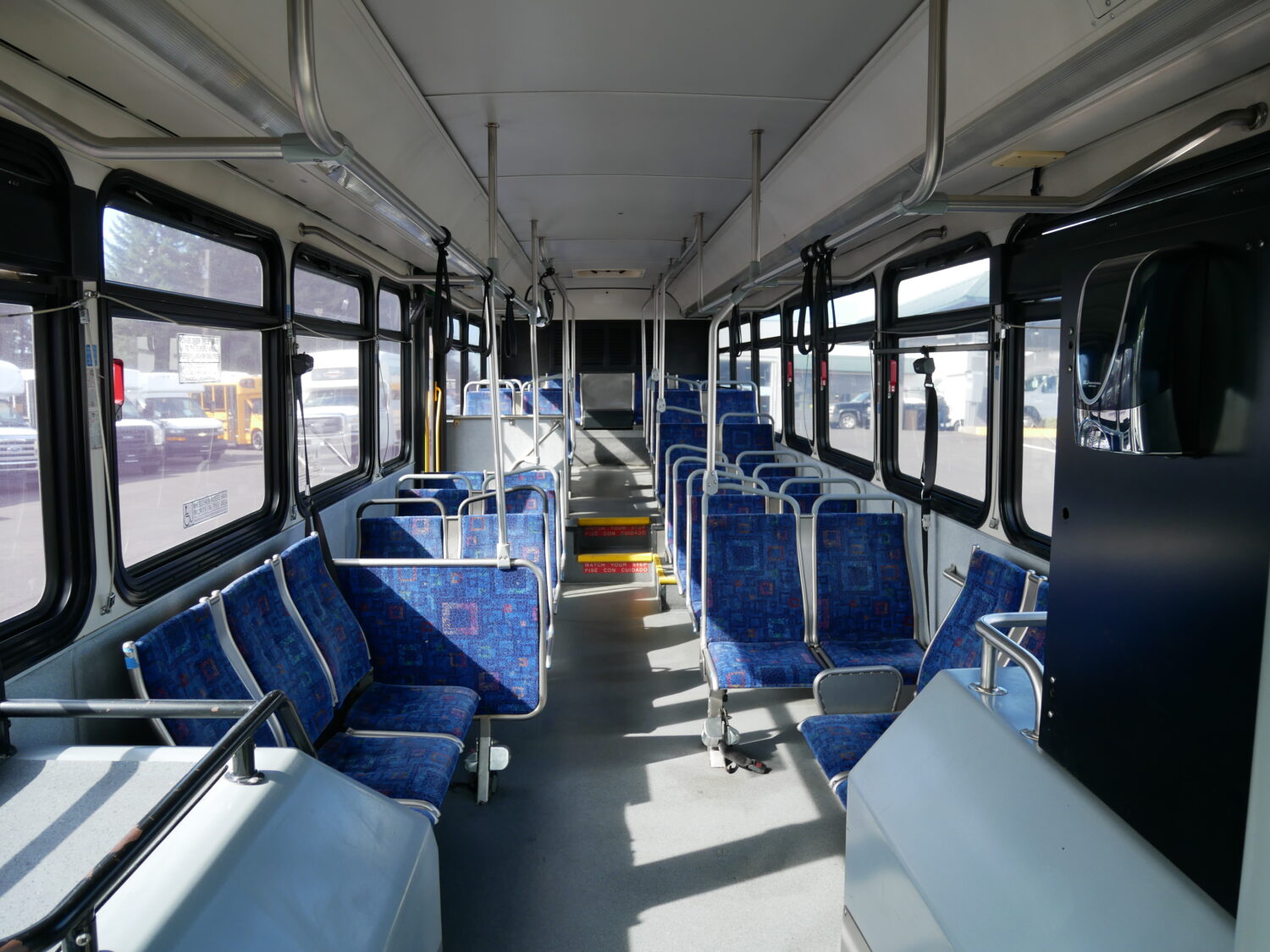 2003 Gillig Low Floor 39 Passenger ADA Transit Bus - T73708 - Image 6