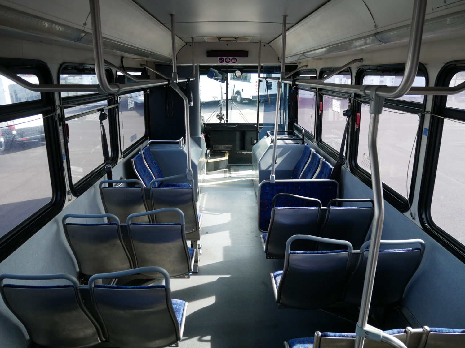 2003 Gillig Low Floor 39 Passenger ADA Transit Bus - T73708 - Image 9