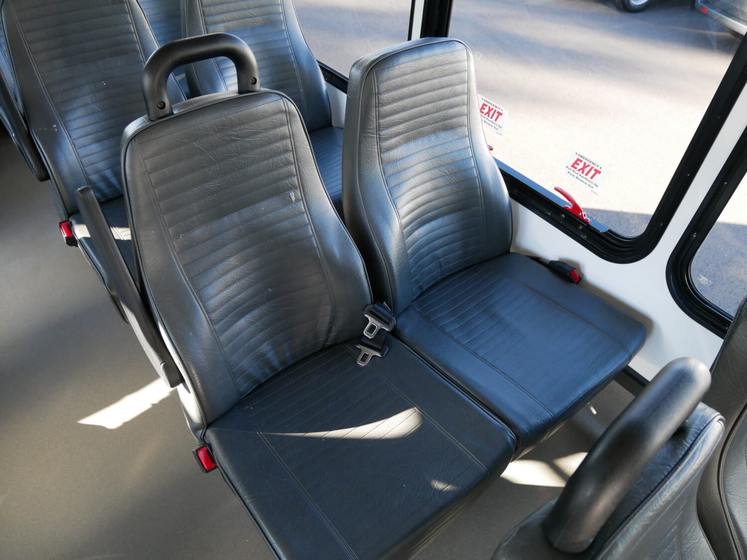 2023 Ford Turtle Top 25 Passenger Shuttle Bus - S34981 - Image 9