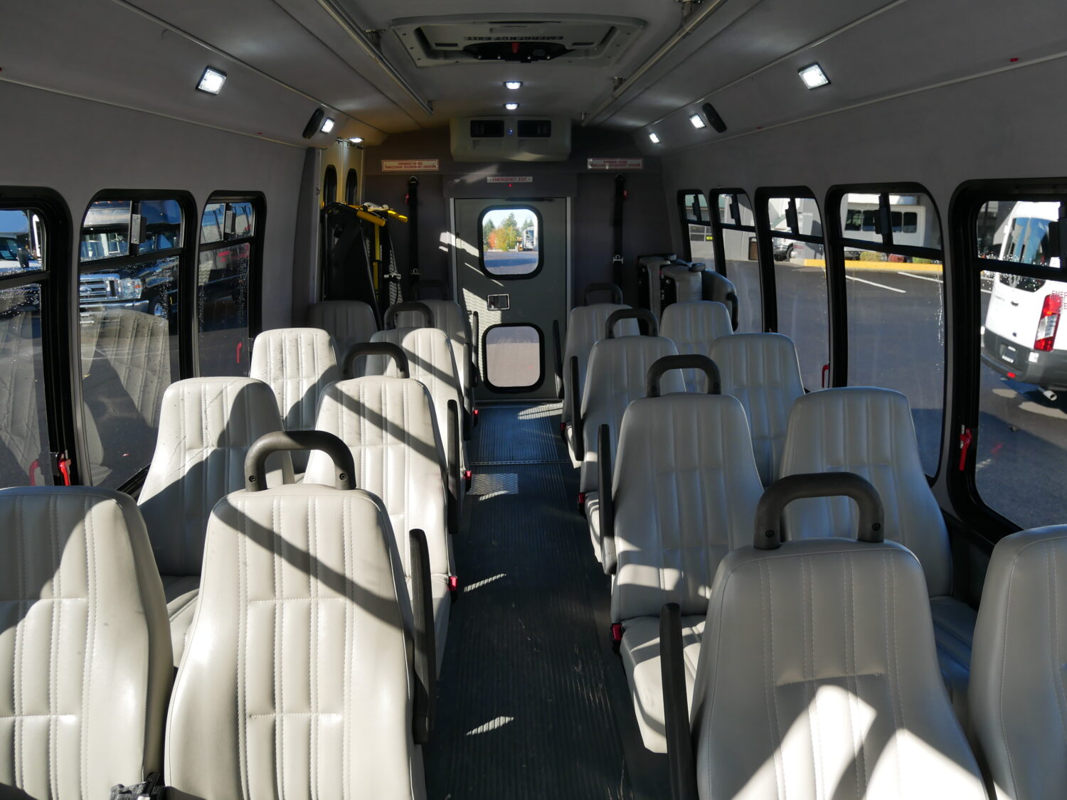 2012 Ford Turtle Top Odyssey 20 Passenger ADA Shuttle Bus - S87231 - Image 6