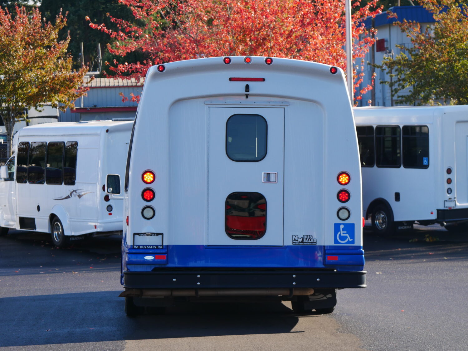 2012 Ford Turtle Top Odyssey 20 Passenger ADA Shuttle Bus - S87231 - Image 11