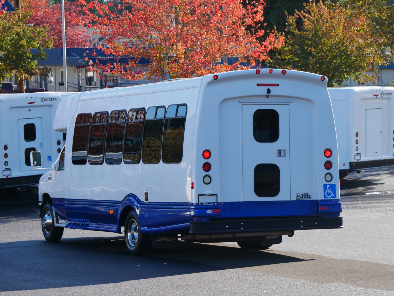 2012 Ford Turtle Top Odyssey 20 Passenger ADA Shuttle Bus - S87231 - Image 4