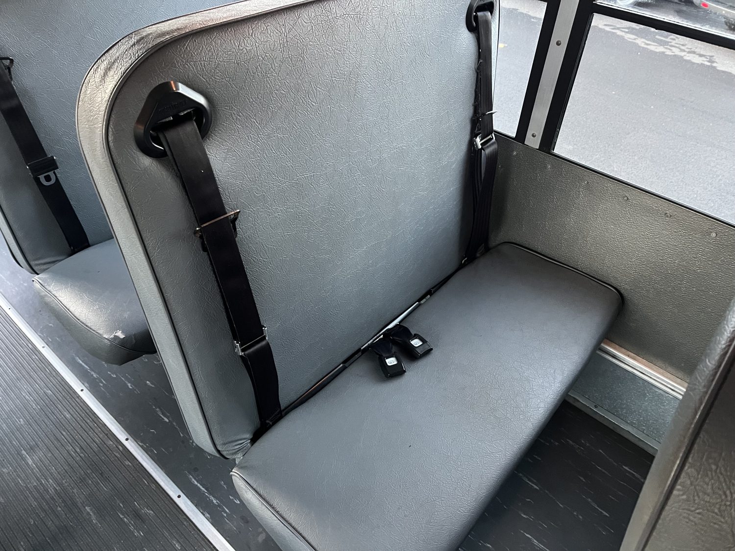 2007 Chevrolet Collins 20 Passenger School Bus - B48844 - Image 9