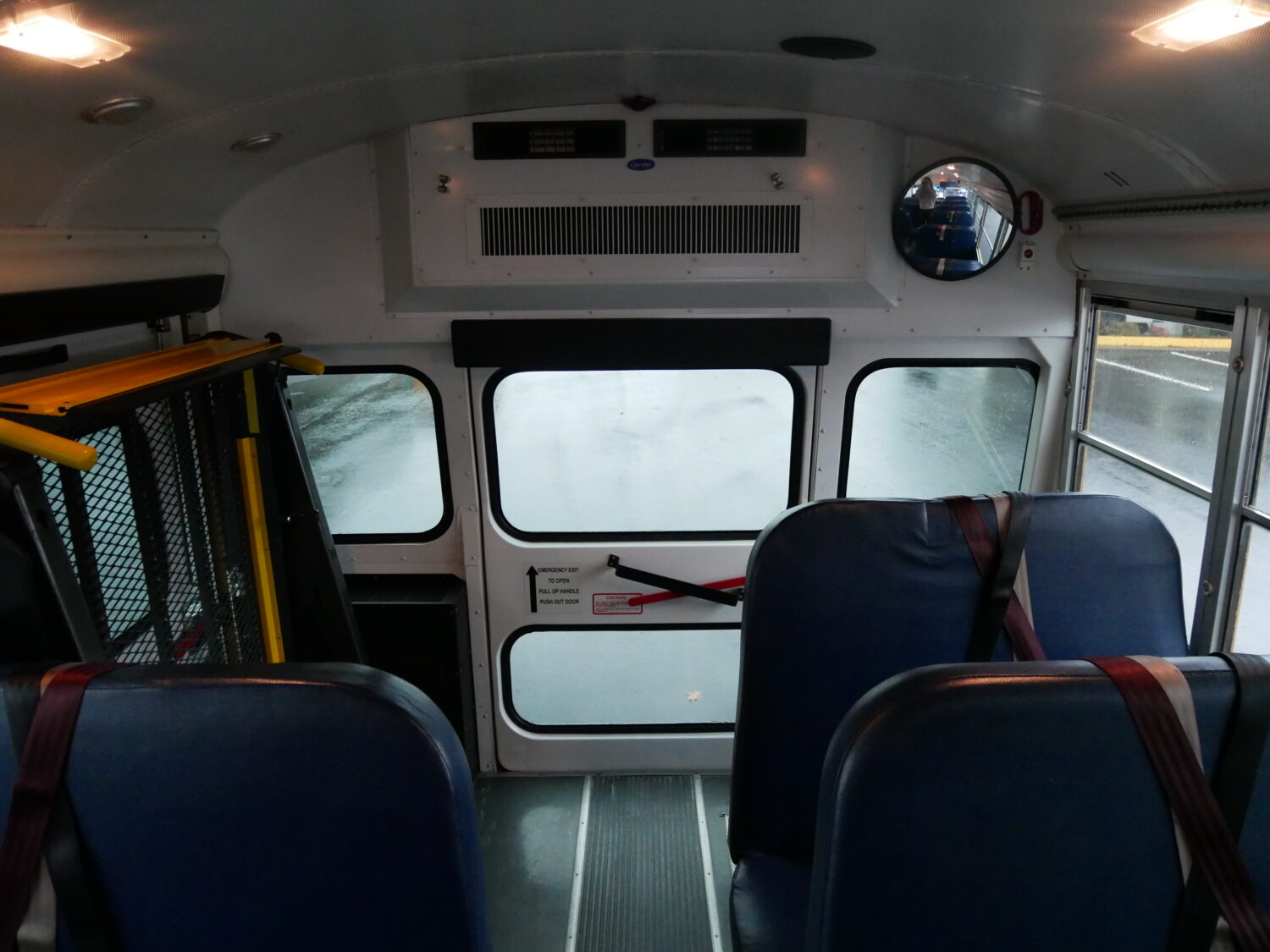 2012 Blue Bird Vision 27 Passenger ADA School Bus - B83759 - Image 7