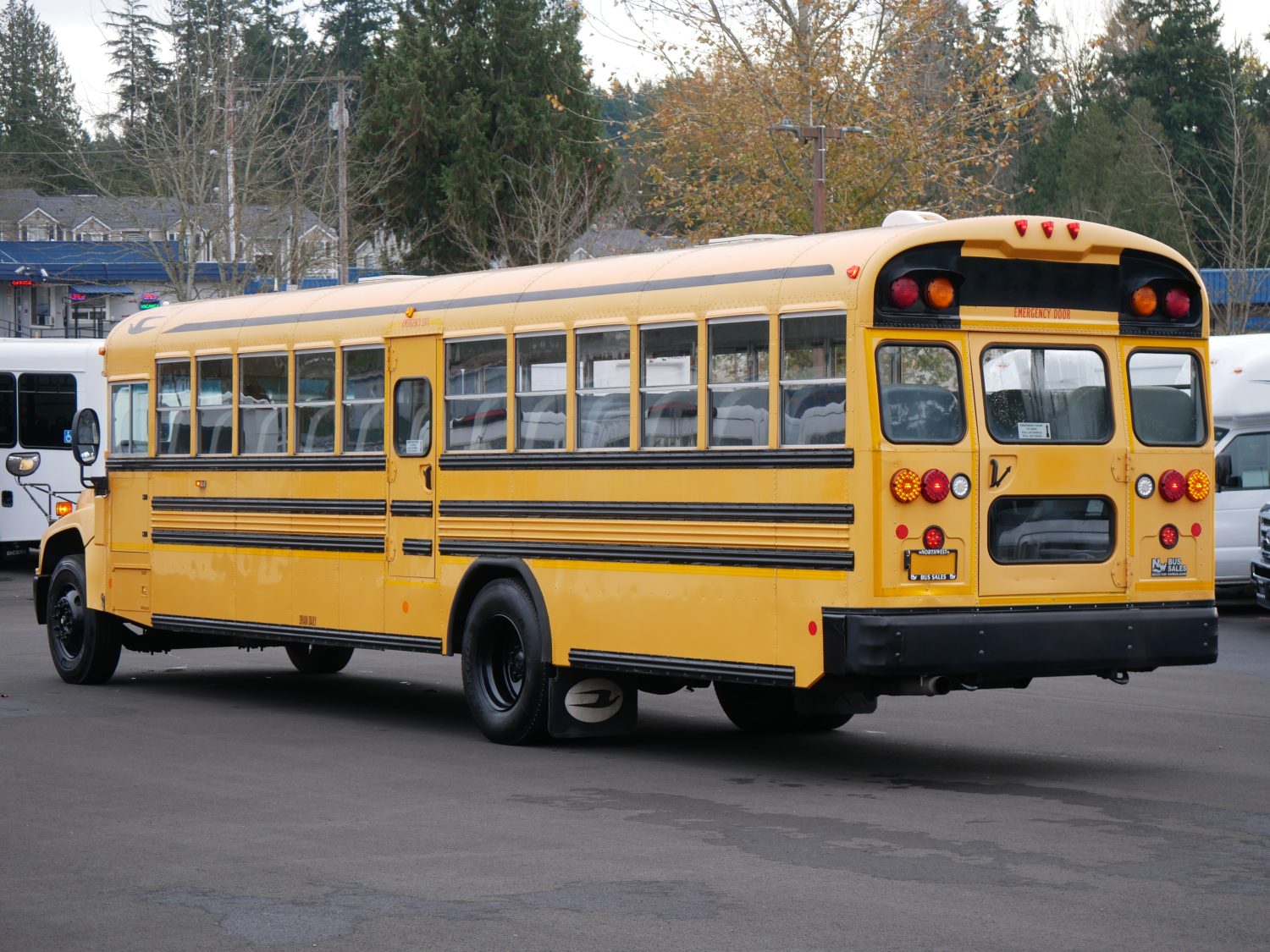 2011 Blue Bird Vision 71 Passenger School Bus - B78890 - Image 4