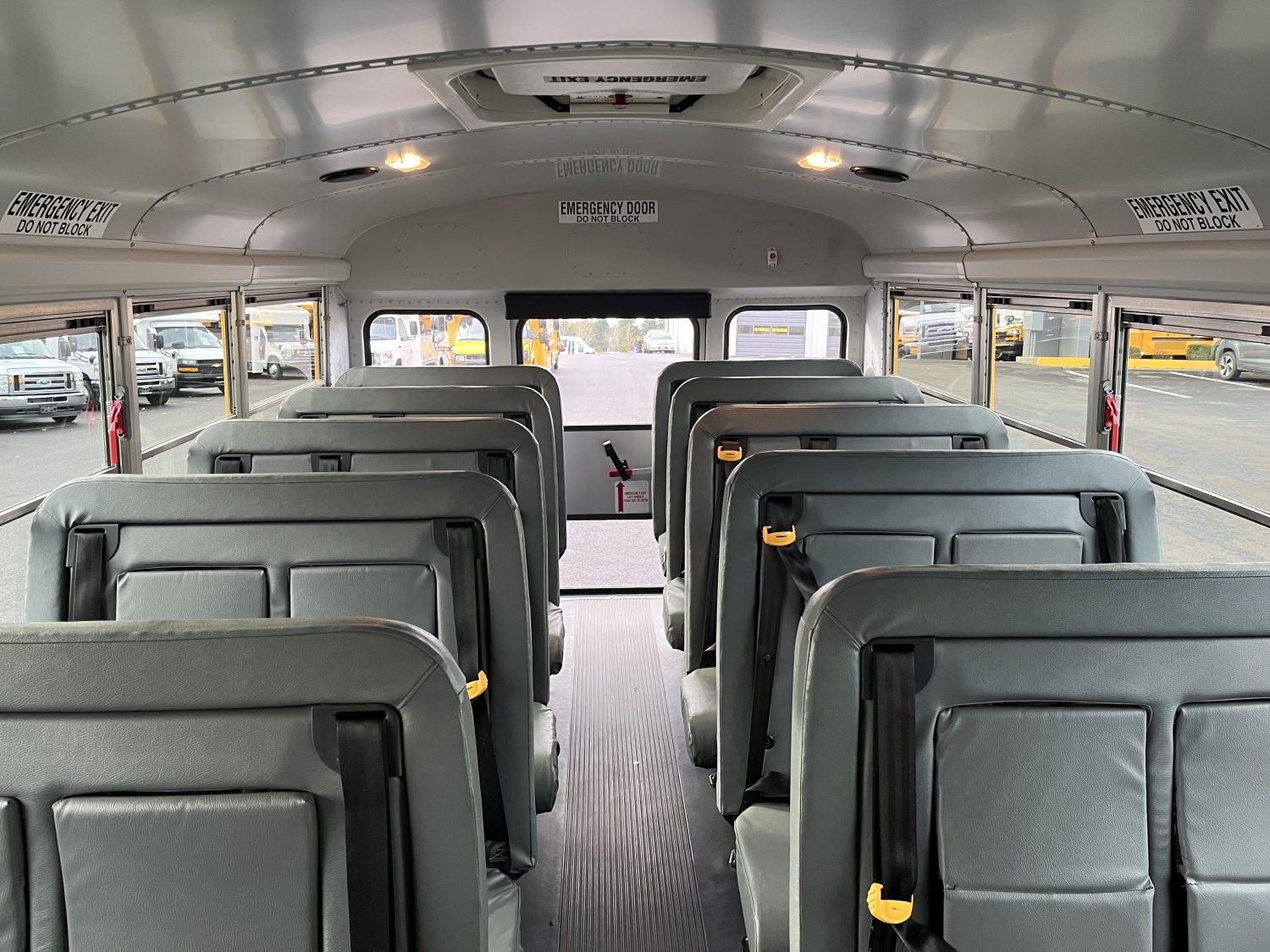 2015 Chevrolet Thomas 24 Passenger School Bus - B29902 - Image 6