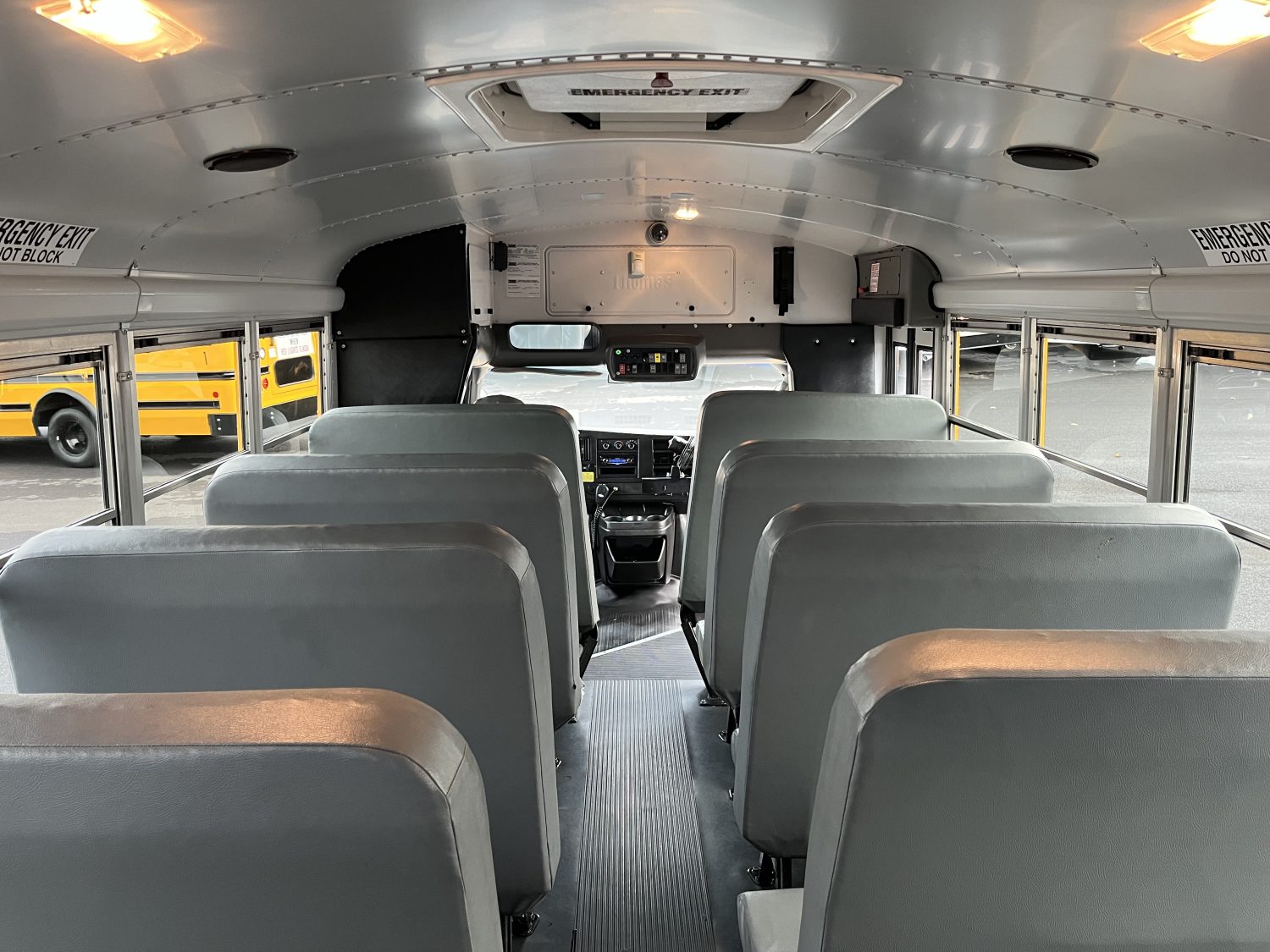 2015 Chevrolet Thomas 24 Passenger School Bus - B33161 - Image 8