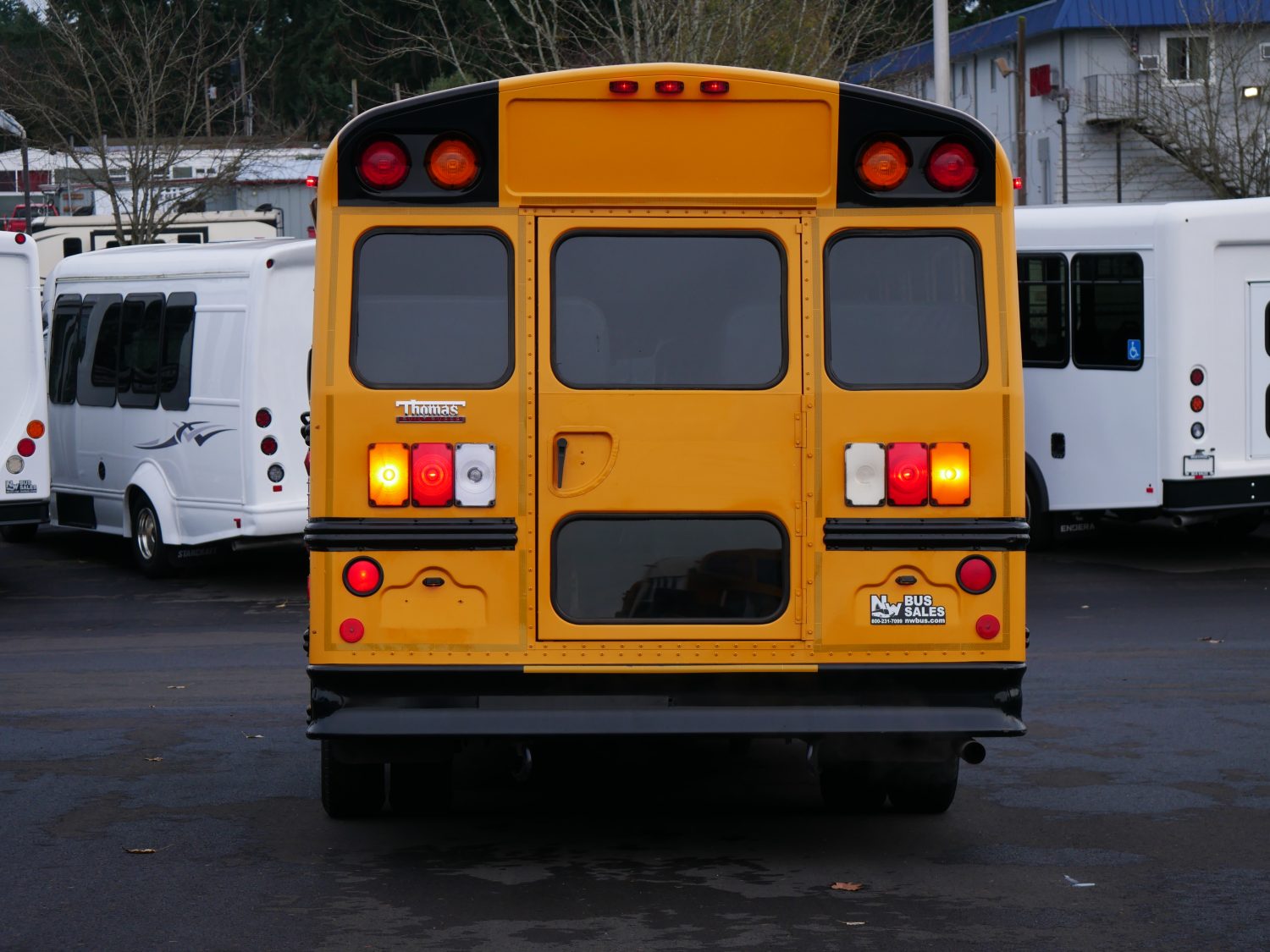 2015 Chevrolet Thomas 24 Passenger School Bus - B33161 - Image 11