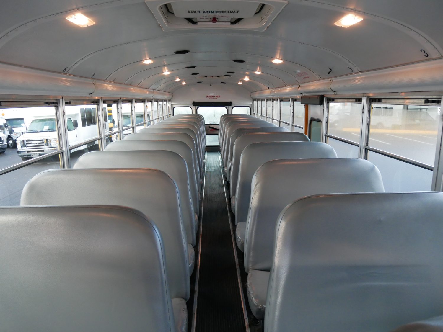 2010 Blue Bird Vision 72 Passenger School Bus - B67464 - Image 6