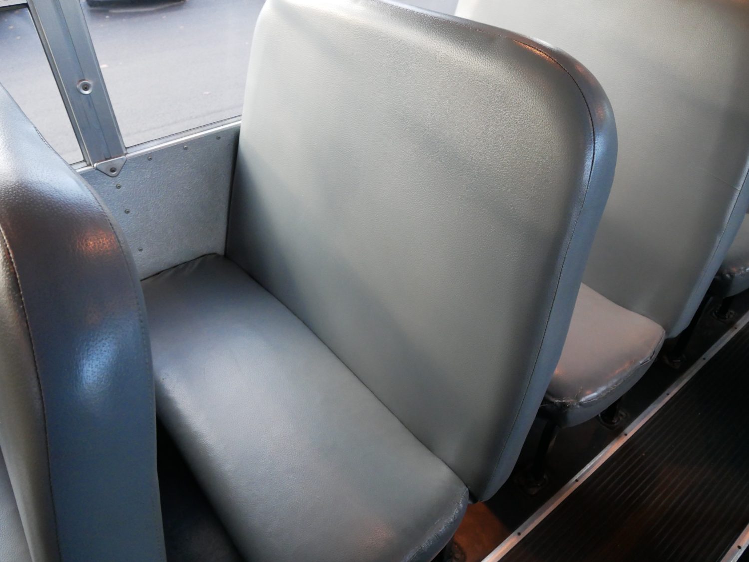 2010 Blue Bird Vision 72 Passenger School Bus - B67464 - Image 9