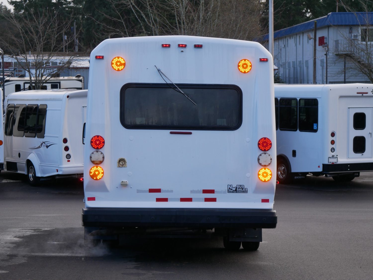 2016 Ford Eldorado 13 Passenger ADA Shuttle Bus - S22503 - Image 11