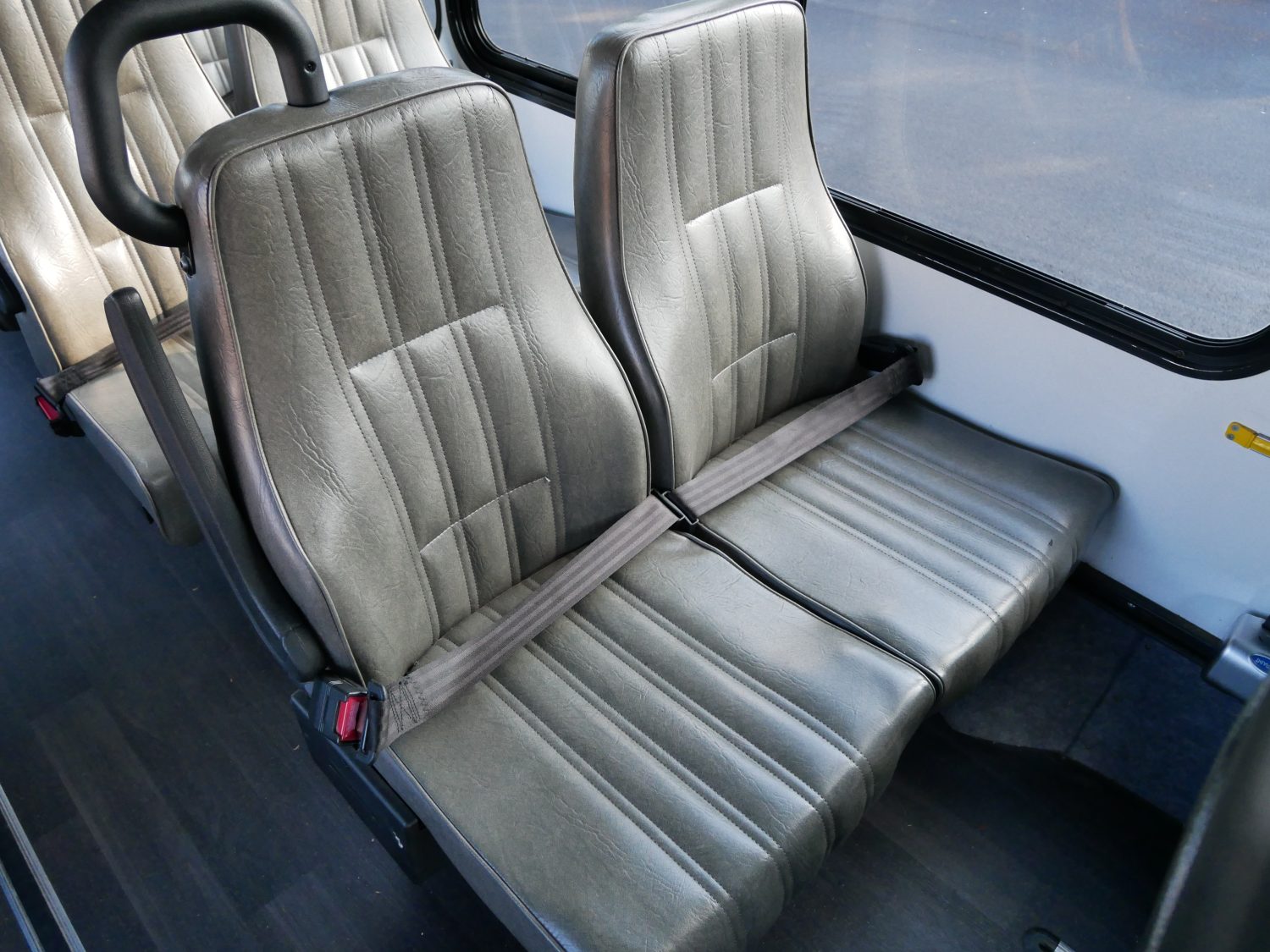 2019 Ford Eldorado 24 Passenger ADA Shuttle Bus - S23232 - Image 9
