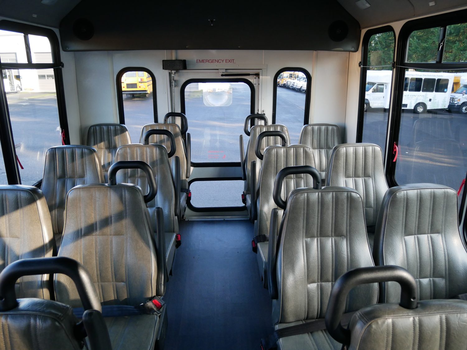 2019 Ford Eldorado 24 Passenger ADA Shuttle Bus - S23232 - Image 7