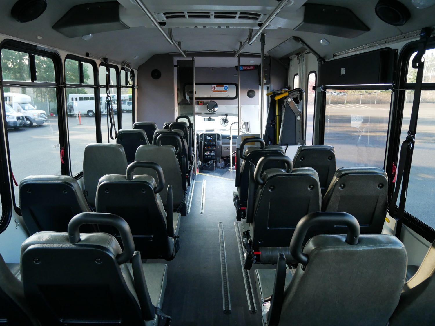 2019 Ford Eldorado 24 Passenger ADA Shuttle Bus - S23232 - Image 8