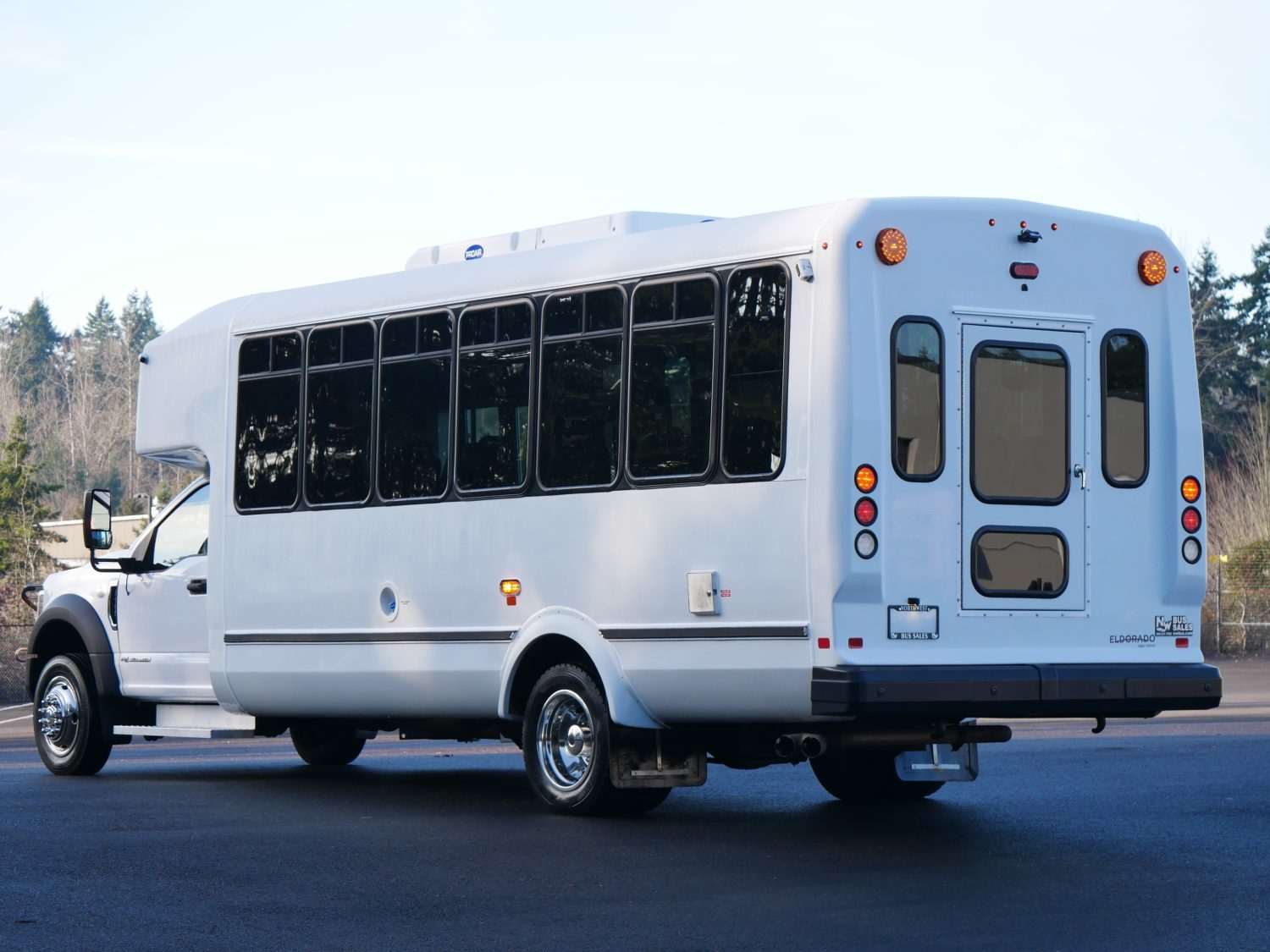 2019 Ford Eldorado 24 Passenger ADA Shuttle Bus - S23232 - Image 4