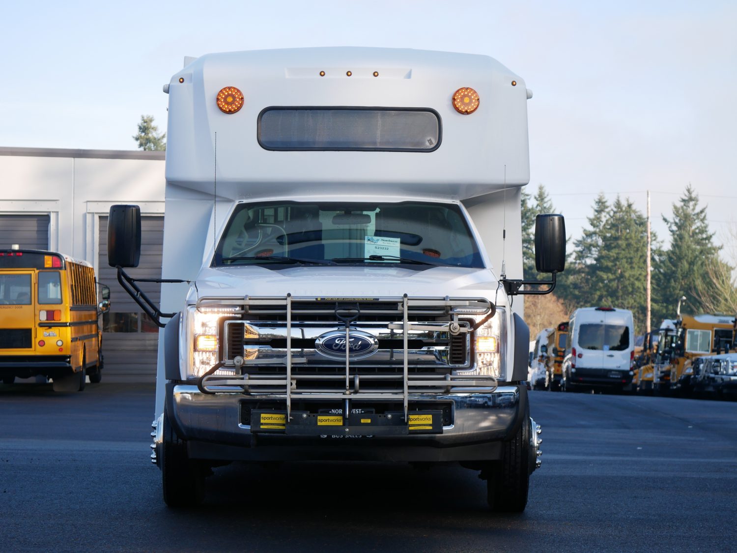 2019 Ford Eldorado 24 Passenger ADA Shuttle Bus - S23232 - Image 12